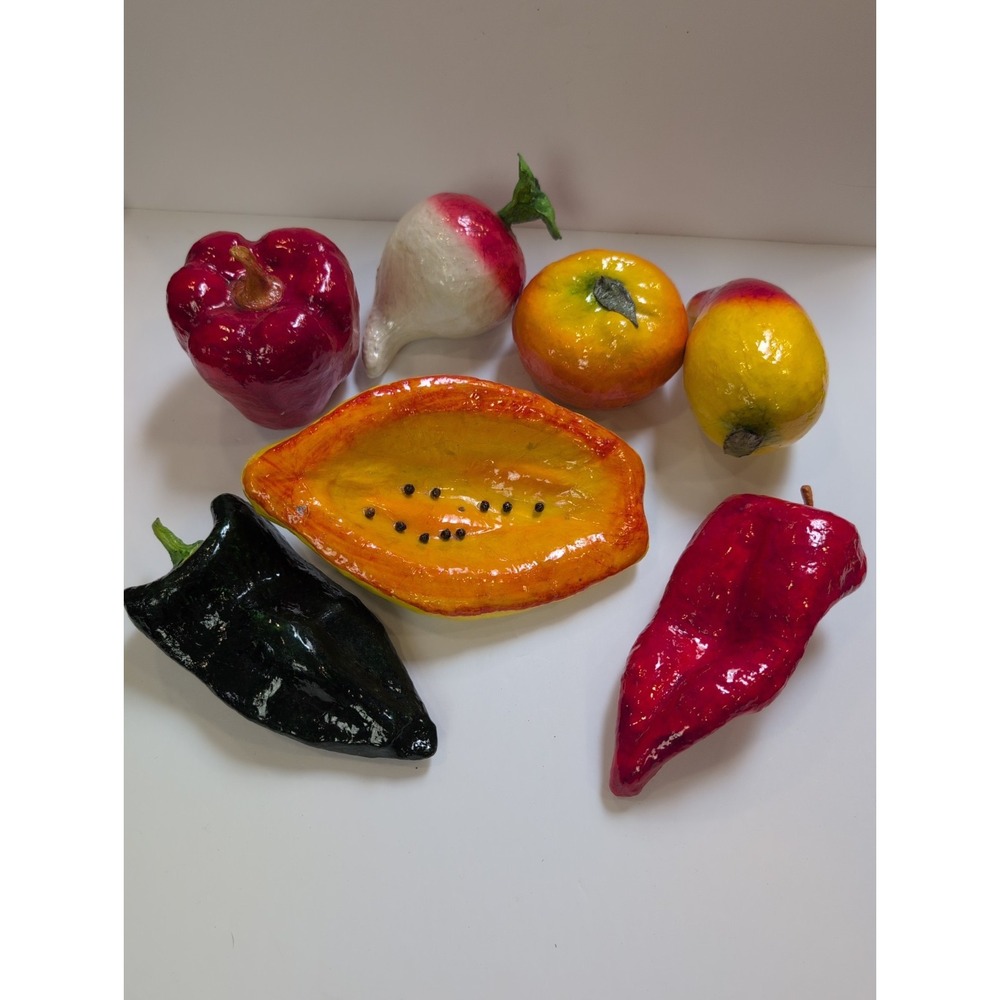 Vtg Set of 7 Vegetables Paper Mache 7.5" to 3.5" Beautiful Colors. Mexico